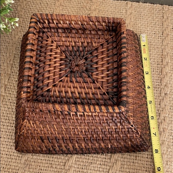 Beautiful Woven Basket - Picture 6 of 10